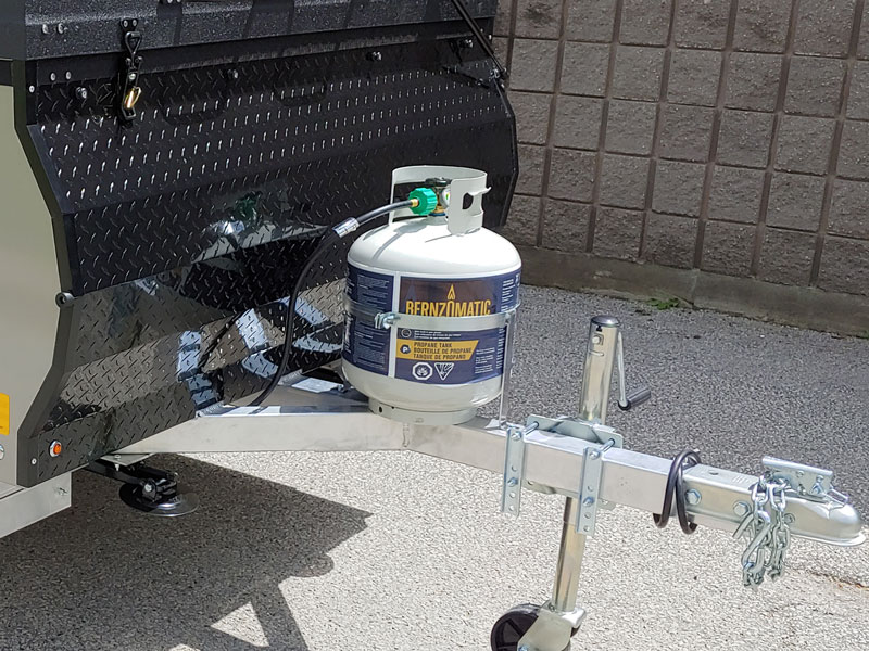 Base Propane Package (20# propane tank with rack and cover, regulator, hoses, fittings and BBQ quick-connect)